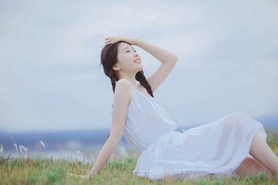 被虐待致死前，12岁女孩的童年丨记者手记